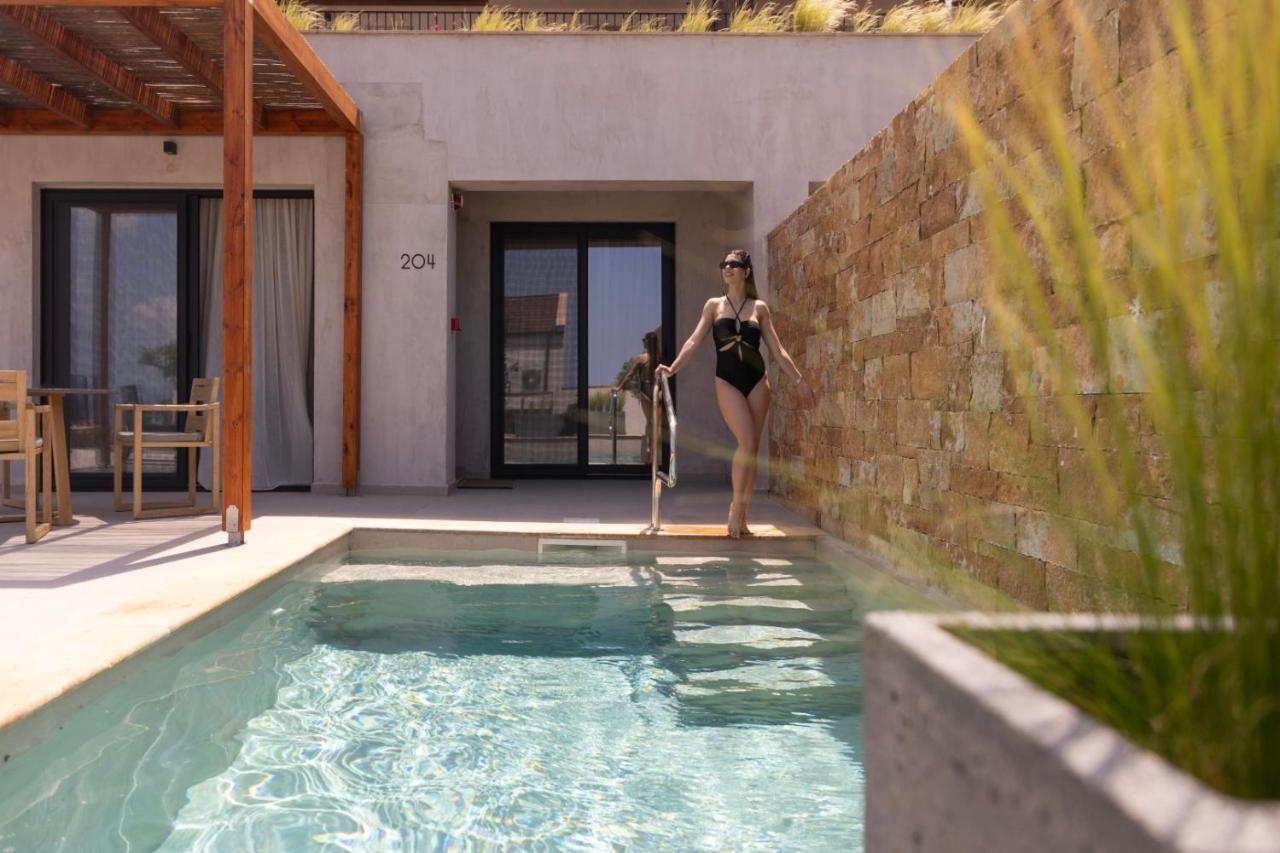 Pnoes Luxury Suites Paliouri Eksteriør billede