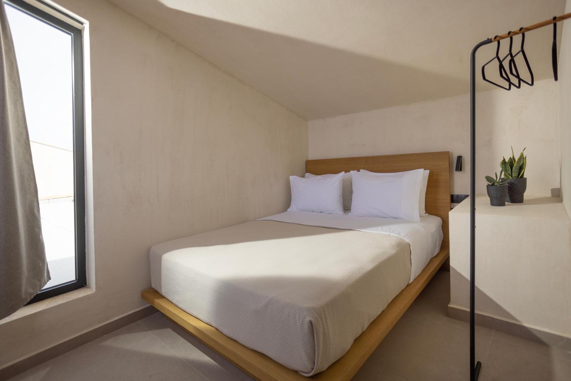 Pnoes Luxury Suites Paliouri Eksteriør billede