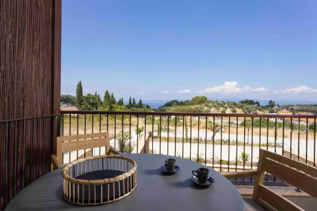 Pnoes Luxury Suites Paliouri Eksteriør billede