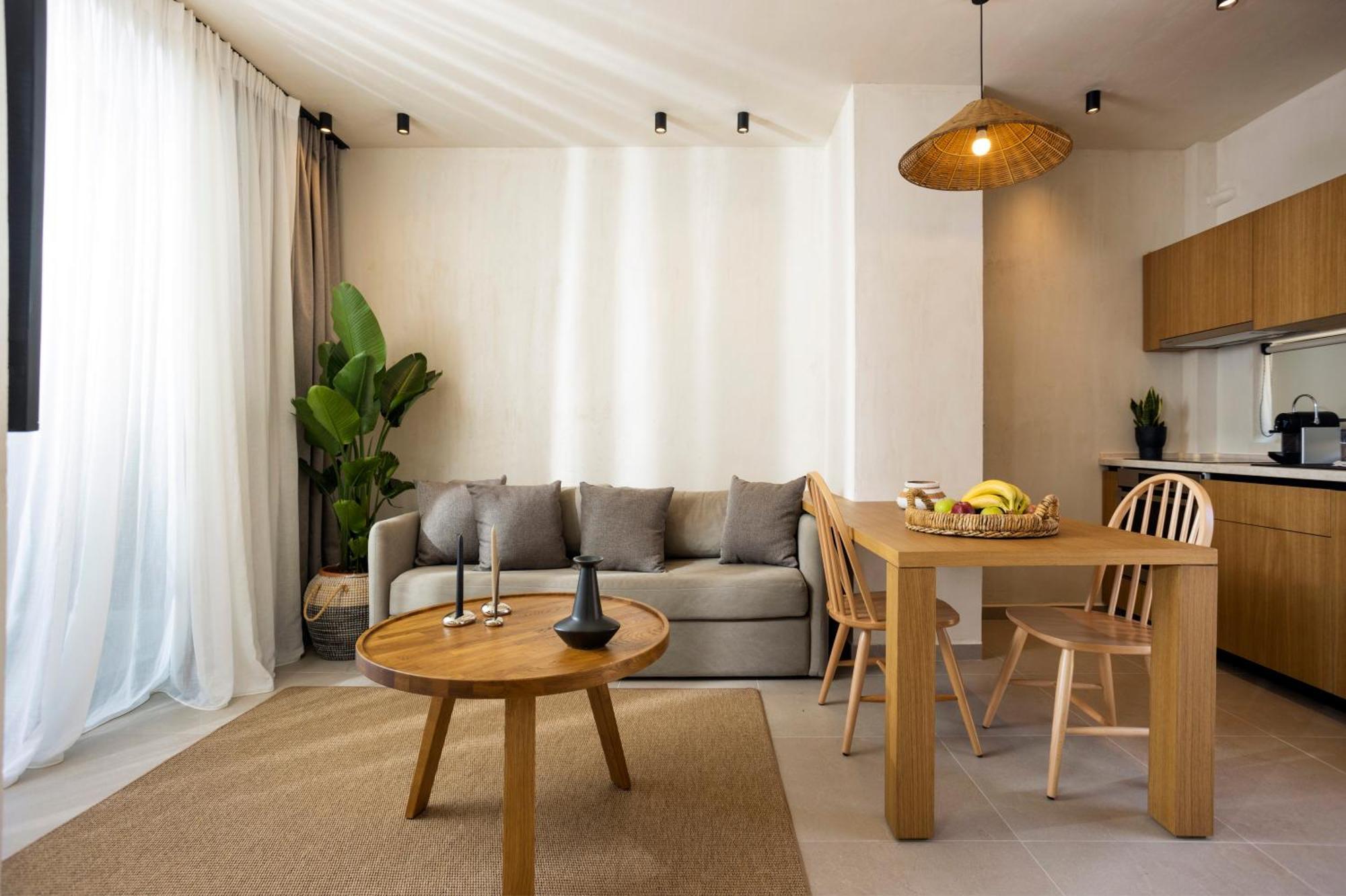 Pnoes Luxury Suites Paliouri Eksteriør billede